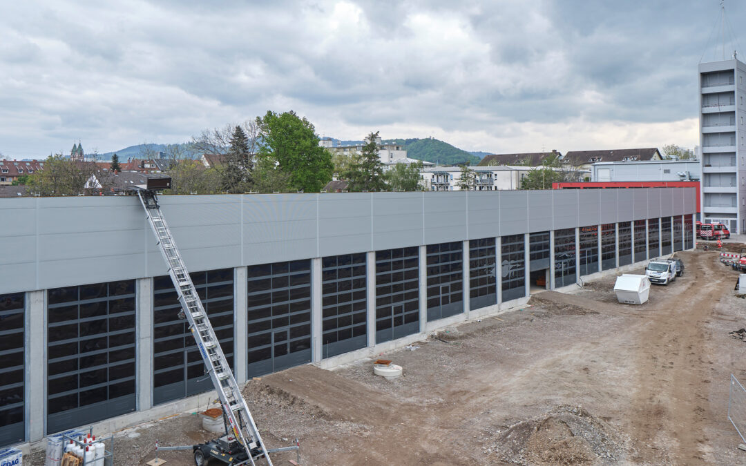 FAHRZEUGHALLE RETTUNGSZENTRUM, FREIBURG